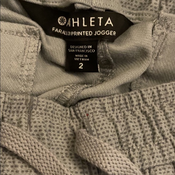 Athleta Farallon Printed Jogger - Picture 3 of 3